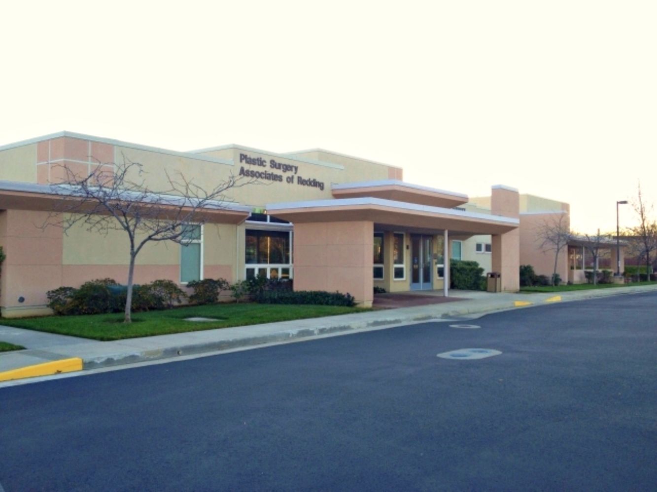 Surgery Center: 2439 Sonoma St, Redding, CA 96001
